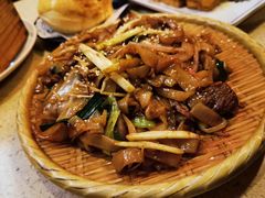 干炒牛河-明腾壹间茶餐厅(新都会花园广场店)