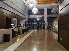 -上海虹桥西郊假日酒店