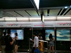 -红土地(地铁站)