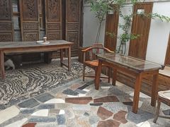 -喵屿·大理花园猫咖