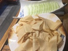 -亿诣蝎府炸酱面羊蝎子火锅(酷车小镇店)