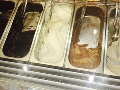 -VENCHI 闻绮(上海佛罗伦萨小镇店)