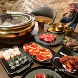 南京！在山洞里吃烤肉！