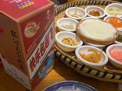 -包整·丝娃娃(一览甲秀楼风景店)