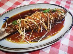 香煎酿鲮鱼-龙桥私厨·姜花菊花过桥鱼·顺德菜(容桂店)