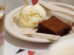 红茶生巧-HUGS coffee(东区店)