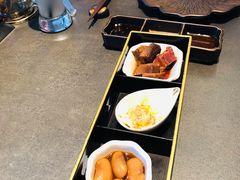 -铭牛烧肉·和牛海鲜自助(高新月牙湖店)