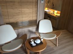 -西安大雁塔科技大学地铁站亚朵酒店