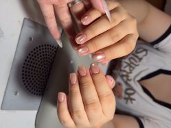 -丽心自助美甲美睫