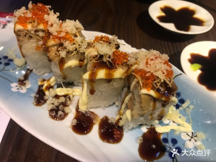 桃香日式料理(南亚店)鹅肝寿司卷图片