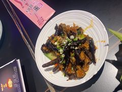 -粉墨特色菜·烧烤音乐酒馆