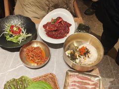 -草家酱蟹炭火烤肉店(珲春南路一店)
