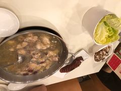-一席地·本地鸡窝·杭帮鸡火锅(萧山银隆百货店)