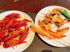 -大中华希尔顿酒店-念自助餐·嗨啤·小龙虾