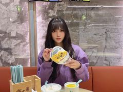 -老乡鸡(上海白玉兰广场店)