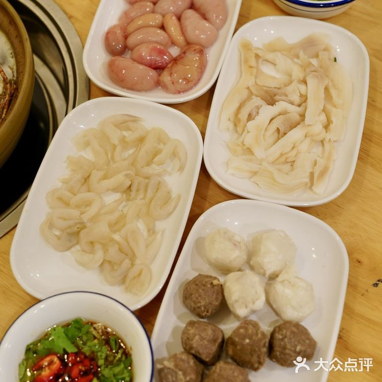 藏不住了！这家药膳鸡，汤底都喝光！