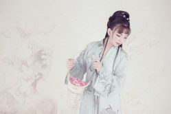 -盘子女人坊古装写真摄影(厦门总店)