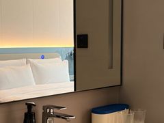 -广州琶洲会展广州塔地铁站轻居酒店