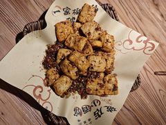 -泥糊破店川菜小酒馆·夜宵(徐家汇店)