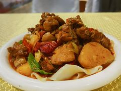 新疆大盘鸡-巴扎美食·新疆菜·西域歌舞表演餐厅(新疆大厦店)