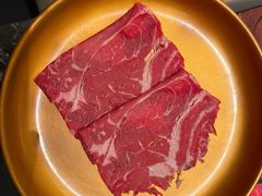 -牛YO寿喜烧·铁板烧和牛火锅自助(市府恒隆店)