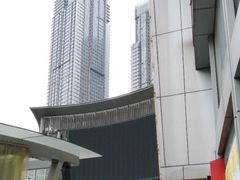 -日月光中心广场