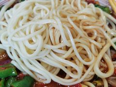 -歹歹的加个面过油肉拌面
