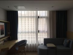 -凯里亚德酒店(深圳北站大浪商业中心店)