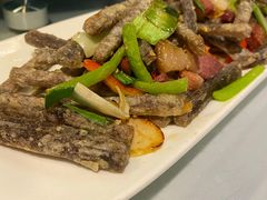脆皮蕨粑炒腊肉-泉味道贵州厨房(三里河店)