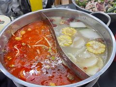 -周良天山牛杂城(天山路总店)