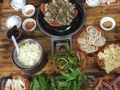 -阿婆情腊排骨火锅(金虹路店)