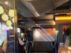 -小魔虎电竞馆·二进制店