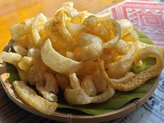 炸猪皮-傣泐金湾餐厅