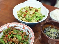 -湖南人家湘菜馆(镇江路店)