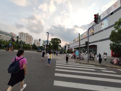 -浦江城市生活广场(江月路店)