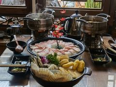 -丽江庭院·云南野生菌·海鲜火锅(鼓楼四合院店)