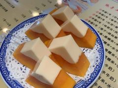 -广信牛奶甜品世家(台东店)