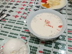 榴莲甘露-堂屋糖水店(愚园店)