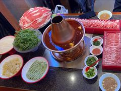 -皇城老妈·大连海鲜火锅(港湾店)