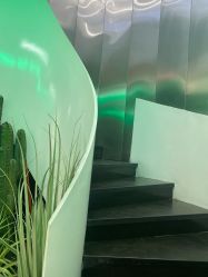 点击看大图 -LESSMORE科技头皮理容中心