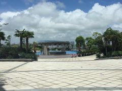 -上海滴水湖皇冠假日酒店