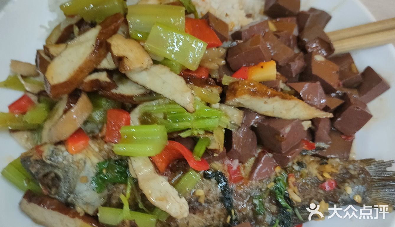 湖大四食堂YYDS便宜又好吃