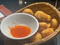 -三亚火车头万人海鲜广场