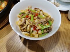 -费大厨辣椒炒肉(万家丽一店)