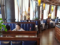 -八府香鸭·啫啫煲(华山路店)