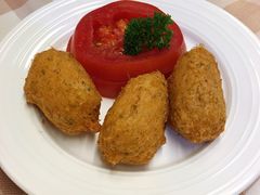 马介休薯蓉球-船屋葡国餐厅