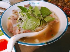 -美奈小馆·越南料理(中航城君尚购物中心店)