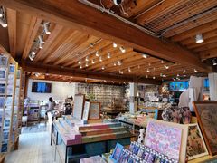 -猫的天空之城概念书店(束河店)