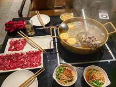 -潮汕三宝鲜牛肉火锅