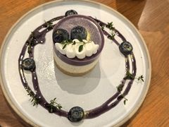-Chom Cafe and Restaurant